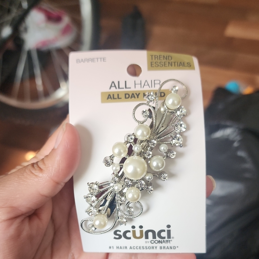Scunci Silver Barrette with Pearls and Crystals